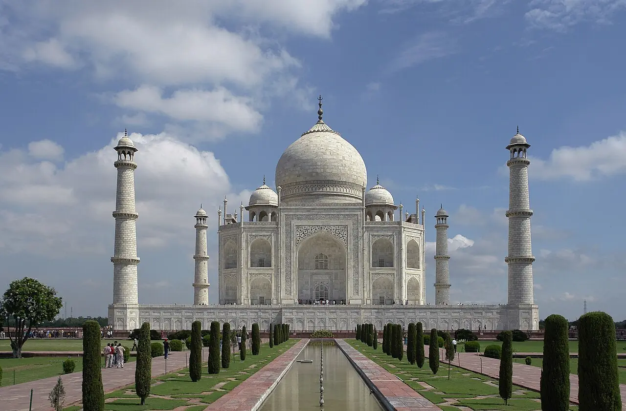 Taj Mahal , Agra , India .